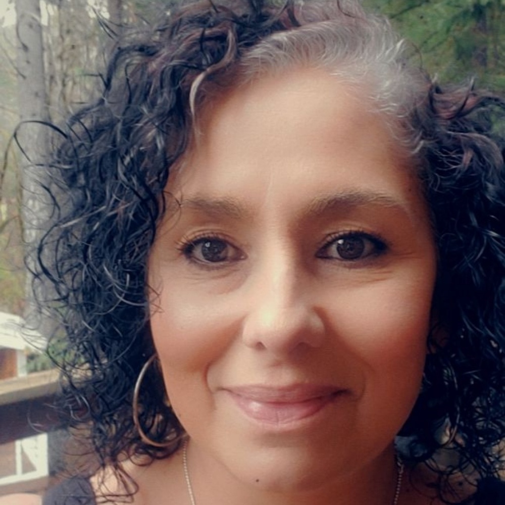 Meet your Posher, Angie